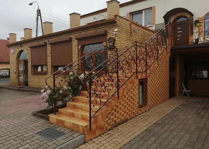 Konukevi I Goscinne Gniezno